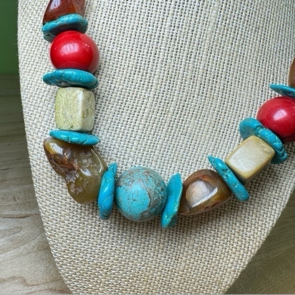 Natural polished stones multicolored necklace - Picture 2 of 7